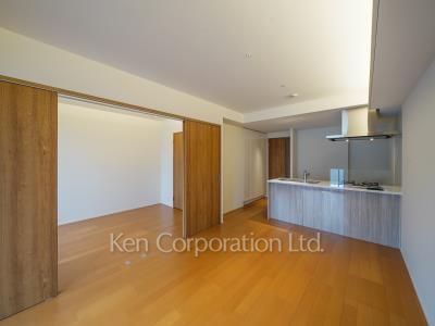 Living-Dining ※Photo of the same layout on 3 floor. Decoration and fixture may differ.