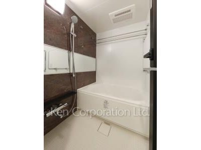 Bath ※Photo of the same layout on 16 floor. Decoration and fixture may differ.