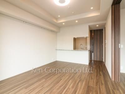 Living-Dining ※Photo of the same layout on 18 floor. Decoration and fixture may differ.