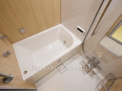 Bath ※Photo of the same layout on 7 floor. Decoration and fixture may differ.
