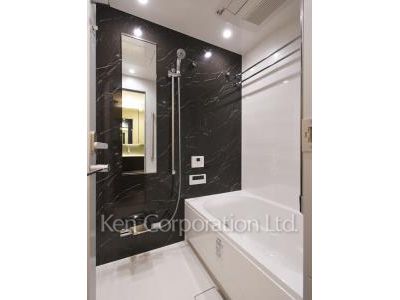 Bath ※Photo of the same layout on 3 floor. Decoration and fixture may differ.