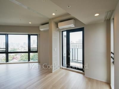 Bedroom ※Photo of the same layout on 14 floor. Decoration and fixture may differ.