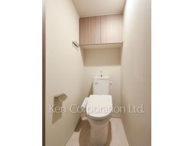 Lavatory ※Photo of the same layout on 2 floor. Decoration and fixture may differ.