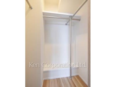 Walk-In Closet ※Photo of the same layout on 6 floor. Decoration and fixture may differ.