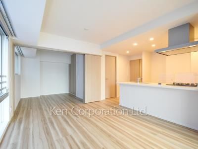 Living-Dining ※Photo of the same layout on 6 floor. Decoration and fixture may differ.