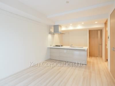 Living-Dining ※Photo of the same layout on 3 floor. Decoration and fixture may differ.