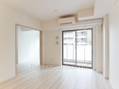 Living-Dining ※Photo of the same layout on 3 floor. Decoration and fixture may differ.