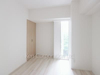 Service Room (Extra room space) ※Photo of the same layout on 3 floor. Decoration and fixture may differ.