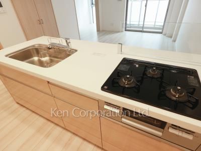 Kitchen ※Photo of the same layout on 3 floor. Decoration and fixture may differ.