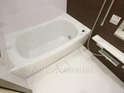 Bath ※Photo of the same layout on 3 floor. Decoration and fixture may differ.