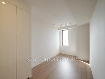 Bedroom ※Photo of the same layout on 22 floor. Decoration and fixture may differ.