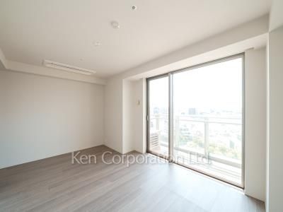 Bedroom ※Photo of the same layout on 10 floor. Decoration and fixture may differ.