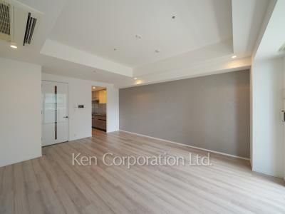 Living-Dining ※Photo of the same layout on 6 floor. Decoration and fixture may differ.