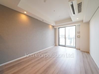 Living-Dining ※Photo of the same layout on 11 floor. Decoration and fixture may differ.