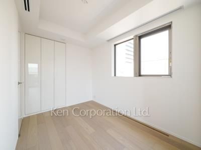 Bedroom ※Photo of the same layout on 11 floor. Decoration and fixture may differ.