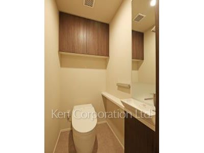 Lavatory ※Photo of the same layout on 5 floor. Decoration and fixture may differ.
