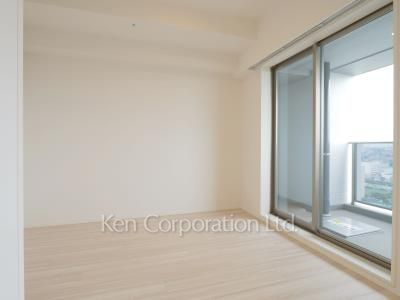 Bedroom ※Photo of the same layout on 19 floor. Decoration and fixture may differ.