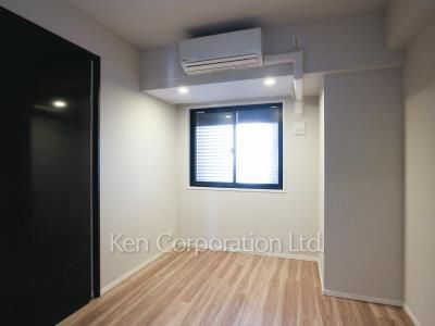 Bedroom ※Photo of the same layout on 10 floor. Decoration and fixture may differ.