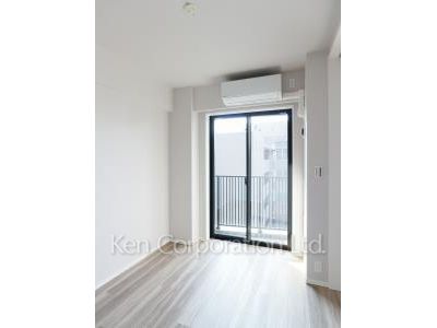 Bedroom ※Photo of the same layout on 10 floor. Decoration and fixture may differ.