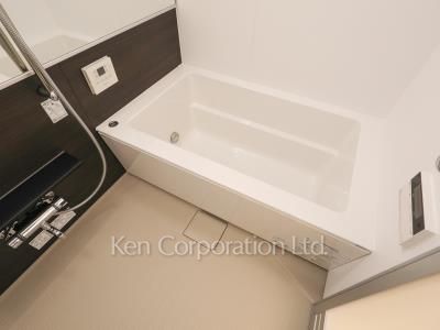 Bath ※Photo of the same layout on 23 floor. Decoration and fixture may differ.