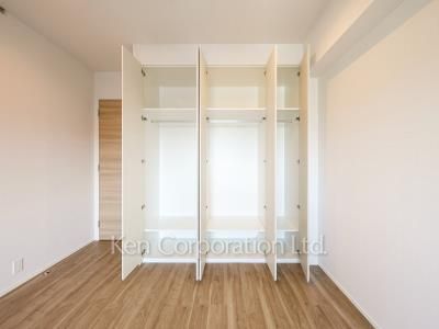 Closet ※Photo of the same layout on 5 floor. Decoration and fixture may differ.