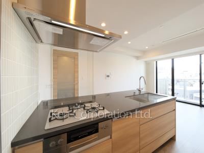 Kitchen ※Photo of the same layout on 5 floor. Decoration and fixture may differ.