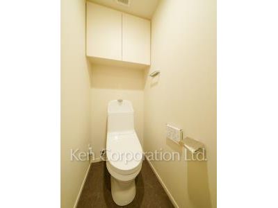 Lavatory ※Photo of the same layout on 13 floor. Decoration and fixture may differ.
