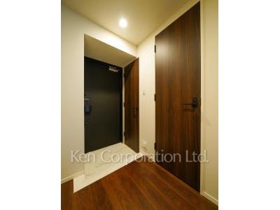 Entrance ※Photo of the same layout on 15 floor. Decoration and fixture may differ.