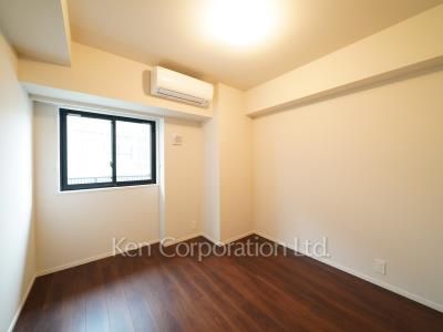 Bedroom ※Photo of the same layout on 15 floor. Decoration and fixture may differ.