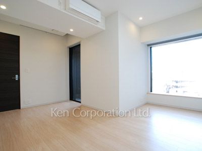 Bedroom ※Photo of the same layout on 6 floor. Decoration and fixture may differ.