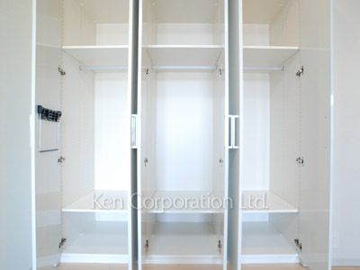 Closet ※Photo of the same layout on 6 floor. Decoration and fixture may differ.