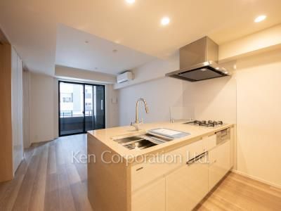 Living-Dining ※Photo of the same layout on 6 floor. Decoration and fixture may differ.