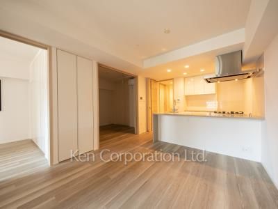Living-Dining ※Photo of the same layout on 6 floor. Decoration and fixture may differ.