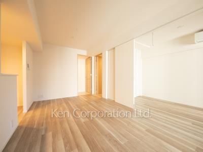 Living-Dining ※Photo of the same layout on 6 floor. Decoration and fixture may differ.