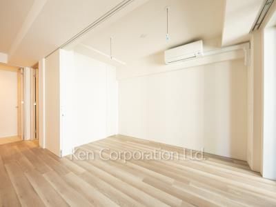 Bedroom ※Photo of the same layout on 6 floor. Decoration and fixture may differ.