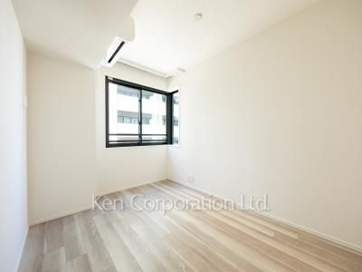 Bedroom ※Photo of the same layout on 6 floor. Decoration and fixture may differ.