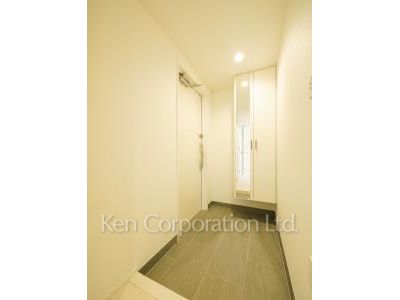 Entrance  *Photo of similar layout
