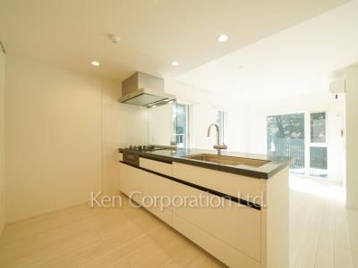Kitchen  *Photo of similar layout