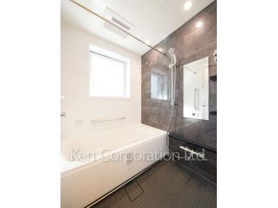Bath Room  *Photo of similar layout