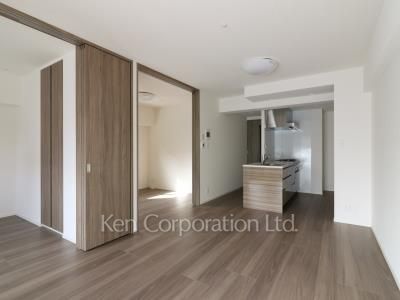 Living-Dining ※Photo of the same layout on 7 floor. Decoration and fixture may differ.