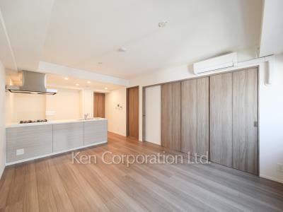 Living-Dining ※Photo of the same layout on 5 floor. Decoration and fixture may differ.
