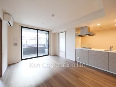 Living-Dining ※Photo of the same layout on 3 floor. Decoration and fixture may differ.