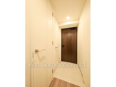 Entrance ※Photo of the same layout on 3 floor. Decoration and fixture may differ.