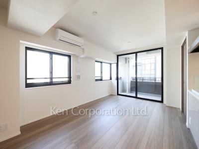 Living-Dining ※Photo of the same layout on 5 floor. Decoration and fixture may differ.