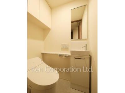 Lavatory ※Photo of the same layout on 5 floor. Decoration and fixture may differ.