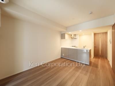 Living-Dining ※Photo of the same layout on 5 floor. Decoration and fixture may differ.