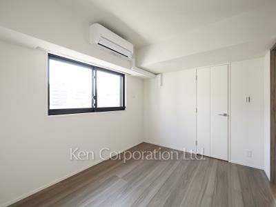 Bedroom ※Photo of the same layout on 5 floor. Decoration and fixture may differ.