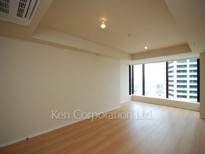 Living-Dining ※Photo of the same layout on 17 floor. Decoration and fixture may differ.