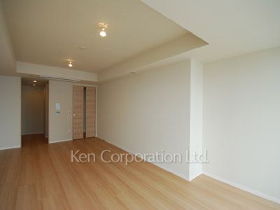 Living-Dining ※Photo of the same layout on 17 floor. Decoration and fixture may differ.