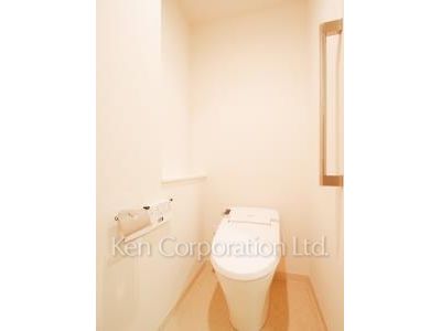 Lavatory ※Photo of the same layout on 26 floor. Decoration and fixture may differ.